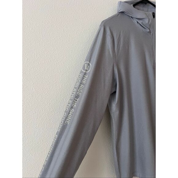 Vuori men's uluwatu water hoodie in color platinum Heather size Medium - Picture 2 of 7